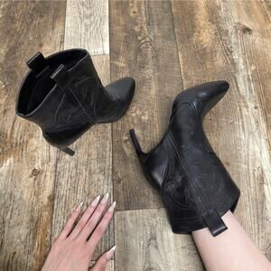 BCBGeneration Sara Black Weste Boots Stiletto Pointed Toe Cowgirl Heel Size 7